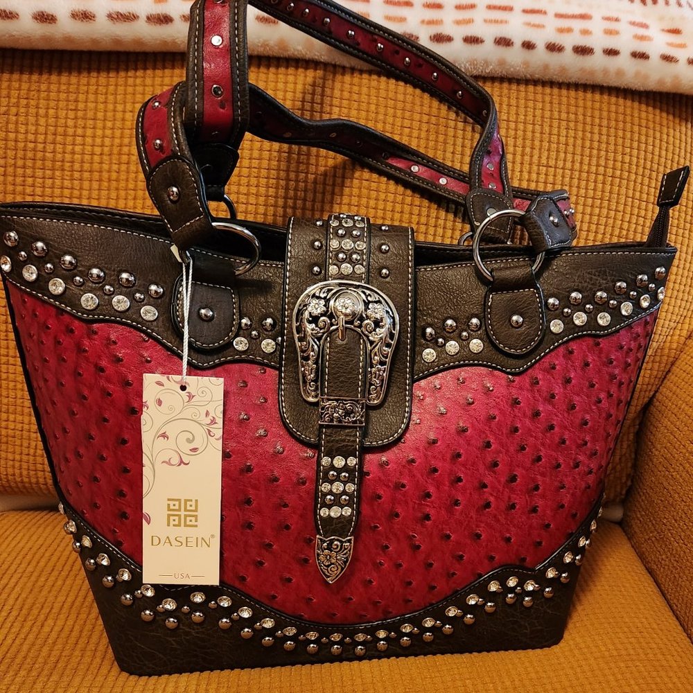 NWT, Western Fashion Buckle Vibe Bling Handbag